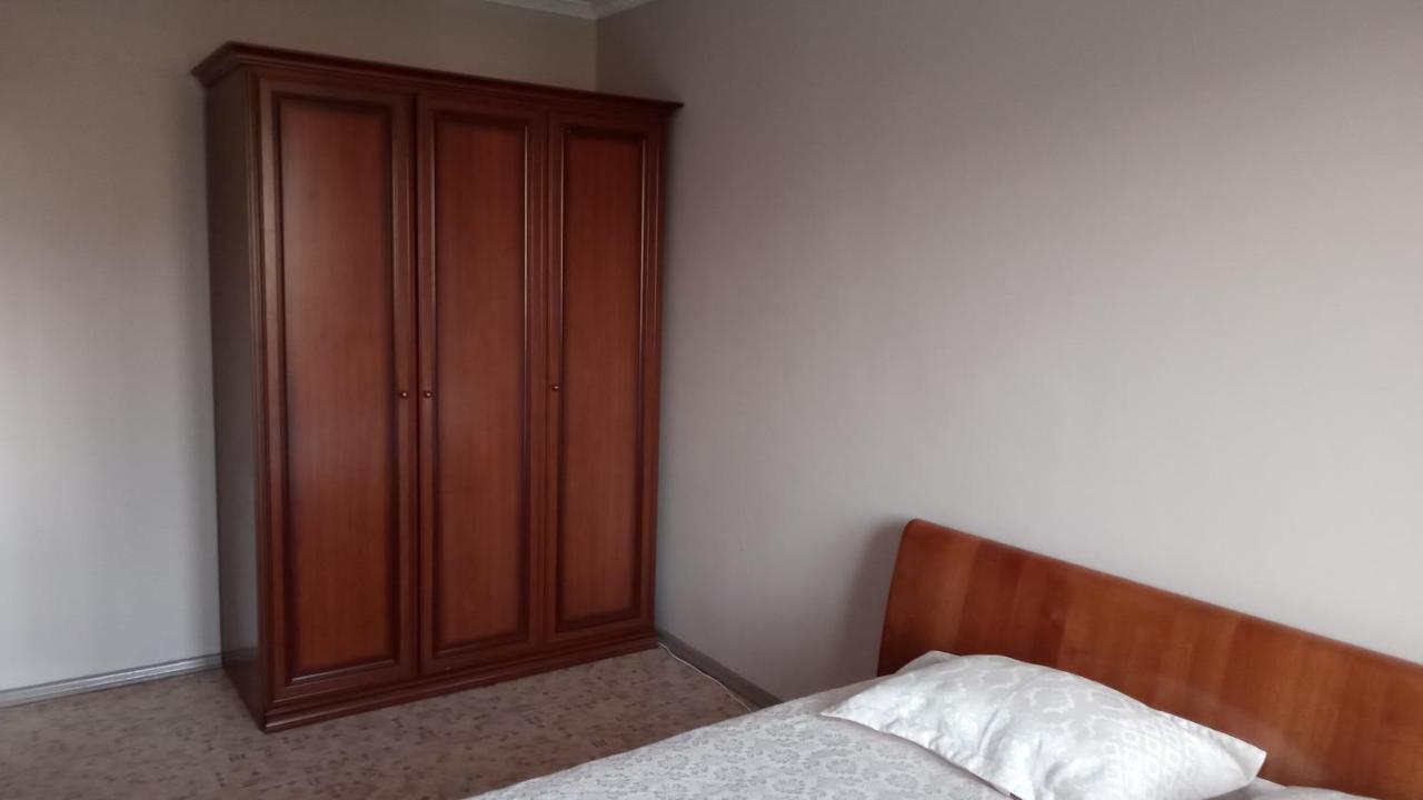 Apartment Shevchenko Panfilova Alma-Ata Exteriör bild