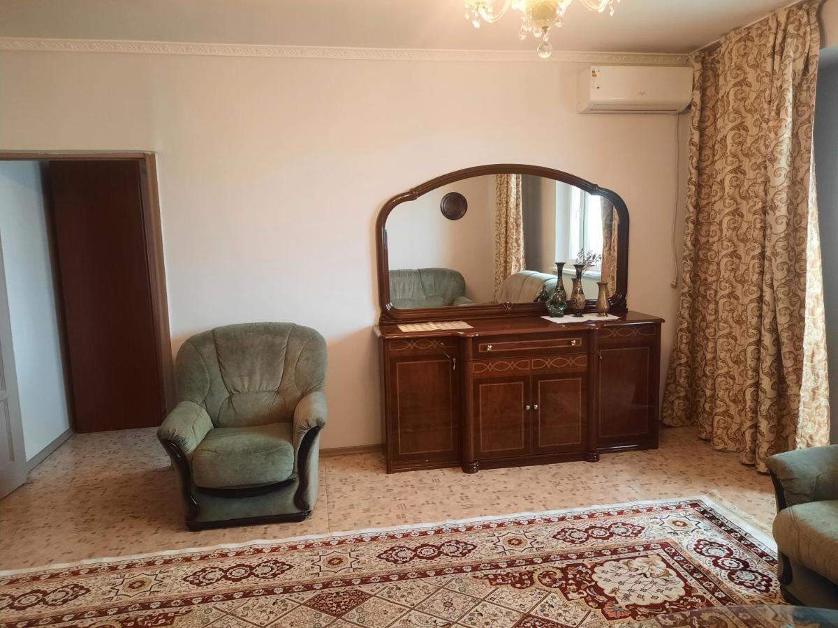 Apartment Shevchenko Panfilova Alma-Ata Exteriör bild