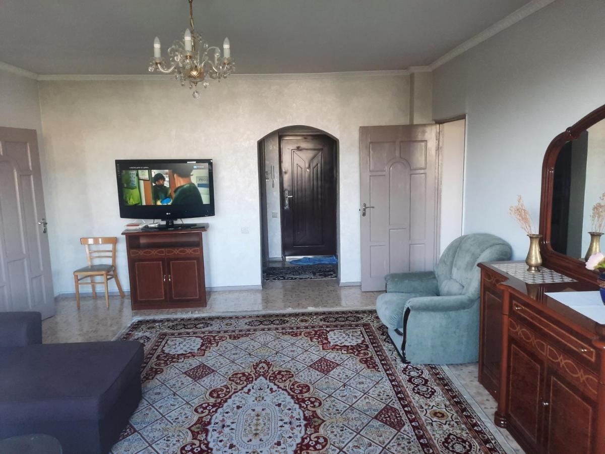 Apartment Shevchenko Panfilova Alma-Ata Exteriör bild